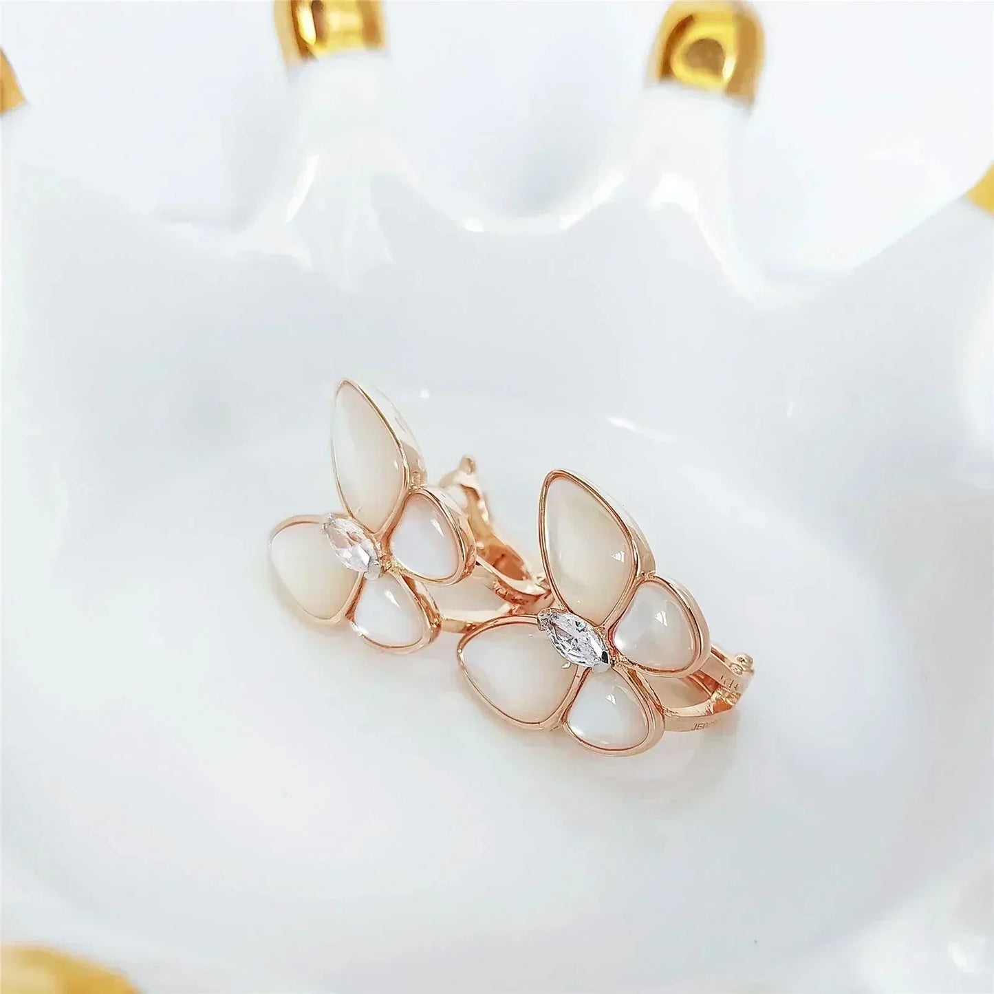 [Eternal Jewelry]BUTTERFLY MOP DIAMOND EARRINGS