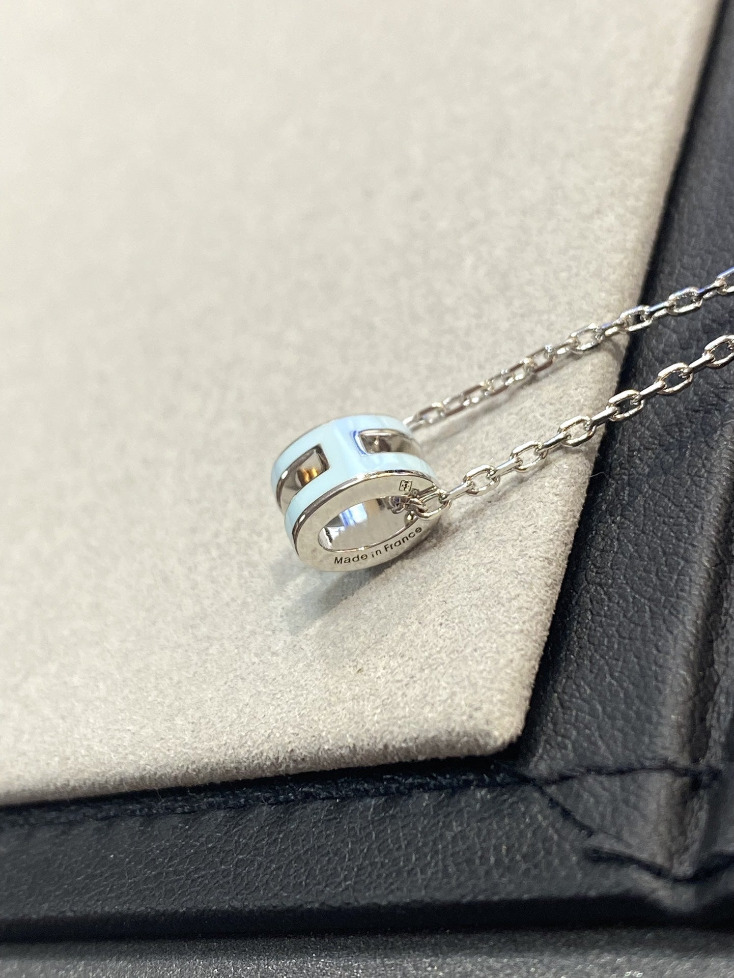 [Eternal Jewelry]POP H LIGHT BLUE NECKLACE