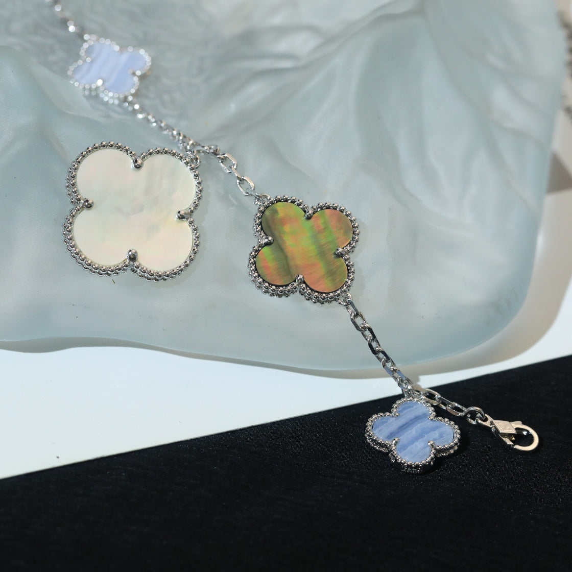 [Eternal Jewelry]CLOVER BRACELET 5 MOTIFS MOP CHALCEDONY SILVER