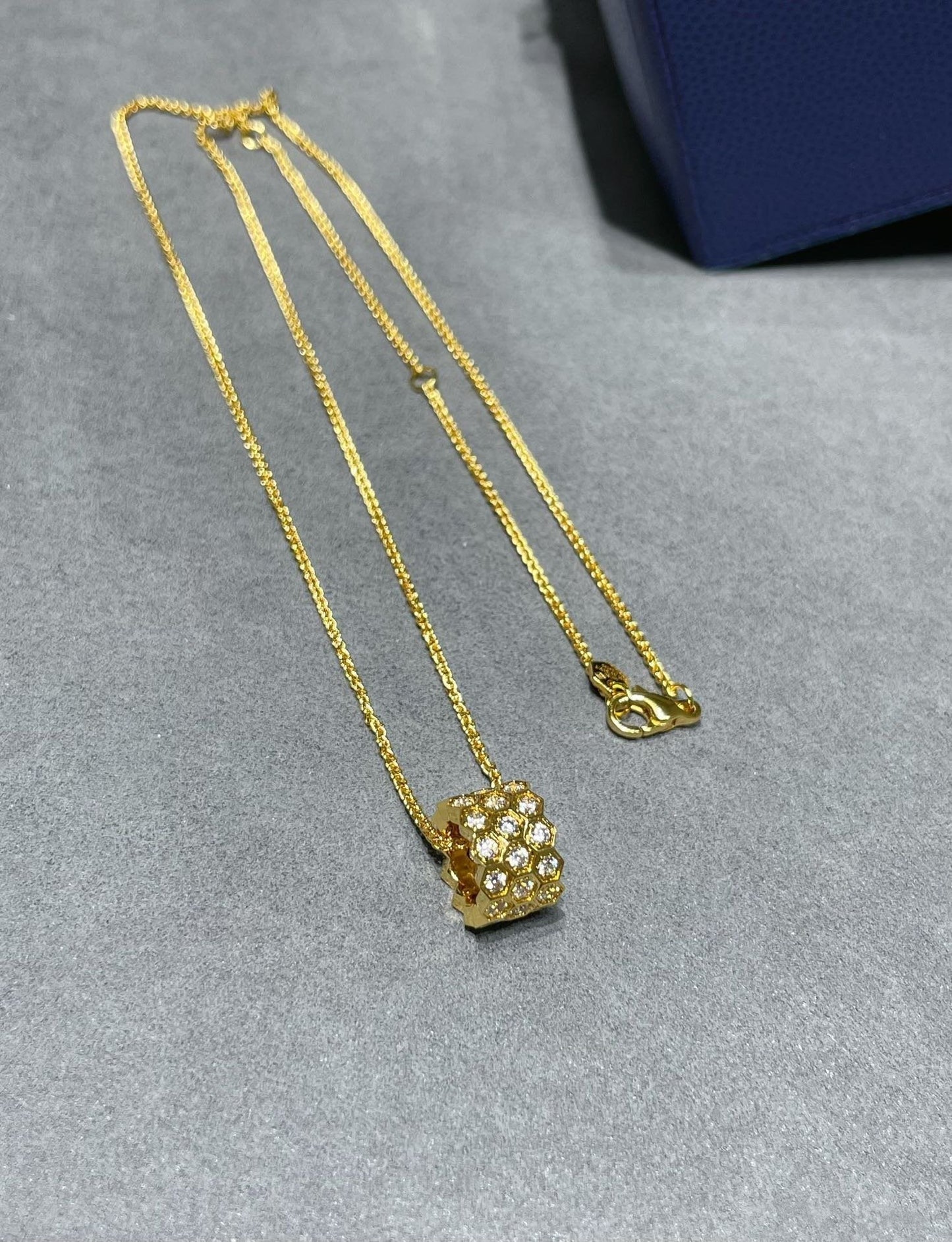 [Eternal Jewelry]BEE LOVE DIAMOND PAVED 3 ROW NECKLACE