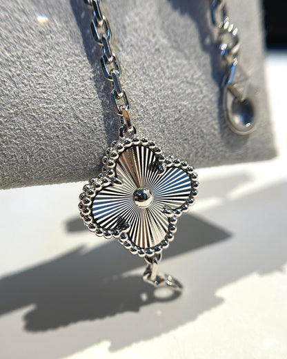 [Eternal Jewelry] CLOVER 5 MOTIF LASER BRACELET COLLECTION