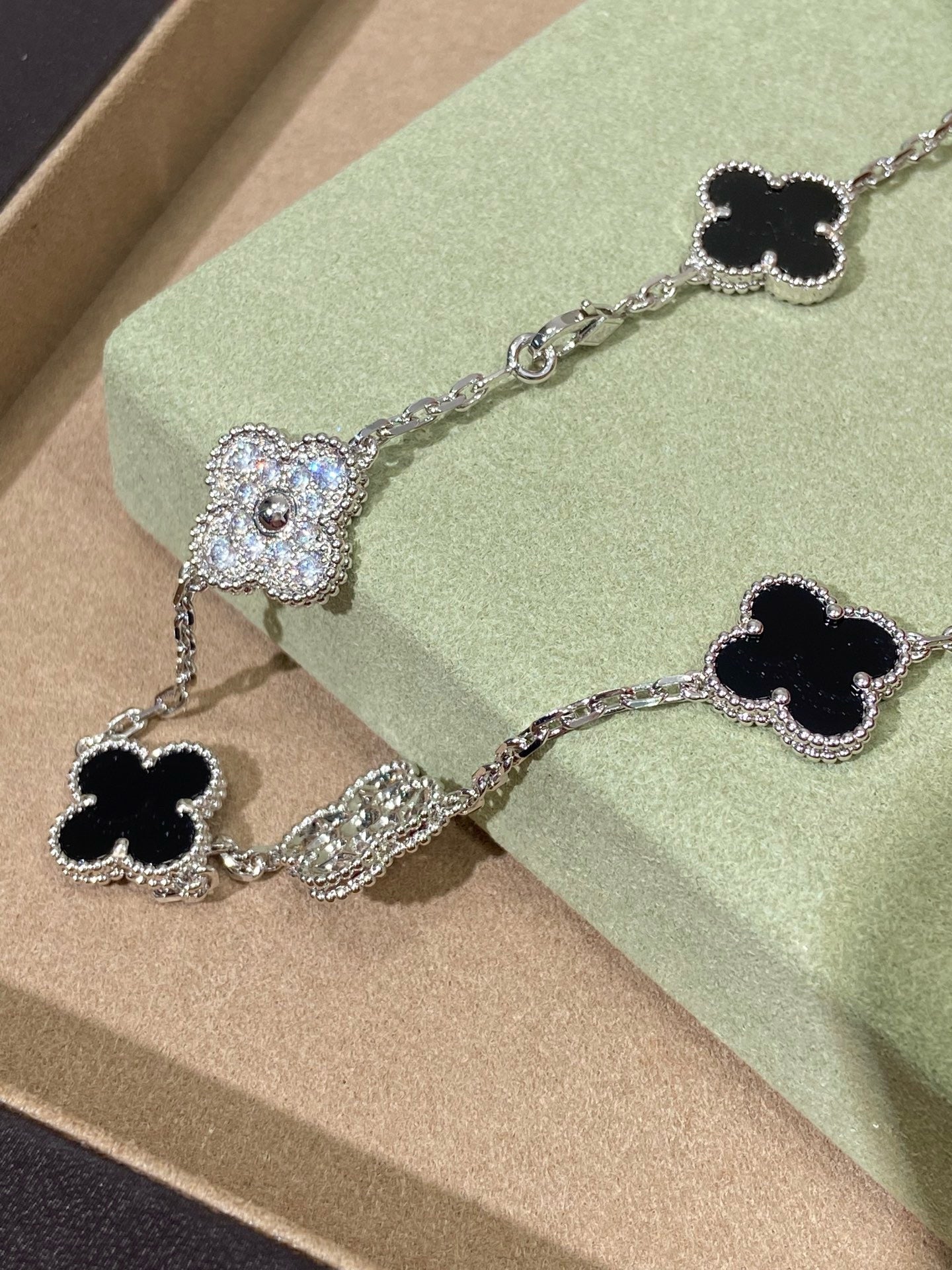 [Eternal Jewellery] Four-Leaf Clover Ten Elements Panda Diamond Silver Necklace