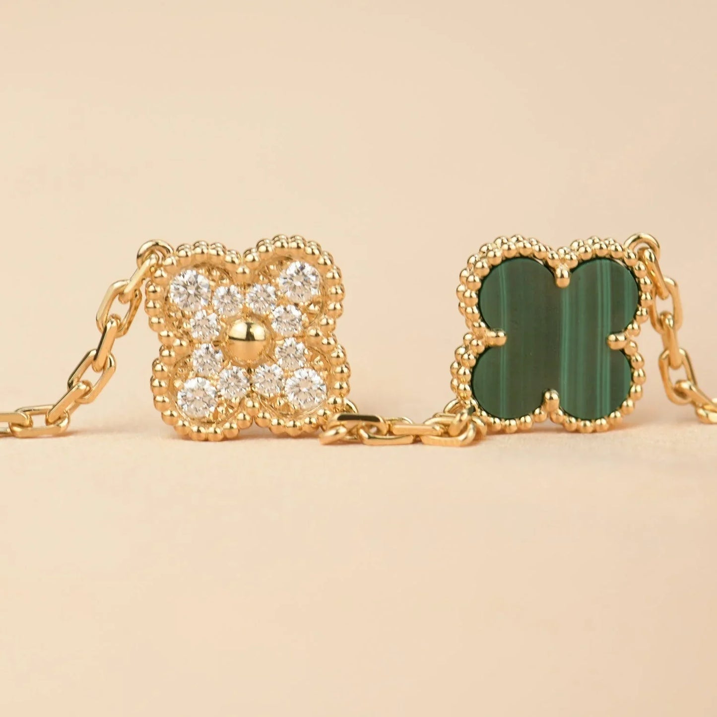 [Eternal Jewelry] CLOVER 5 MOTIF MALACHITE BRACELET COLLECTION