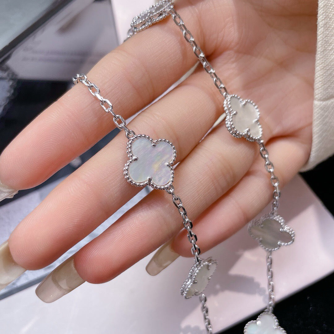 [Eternal Jewelry]CLOVER 10 MOTIFS WHITE MOTHER OF PEARL NECKLACE
