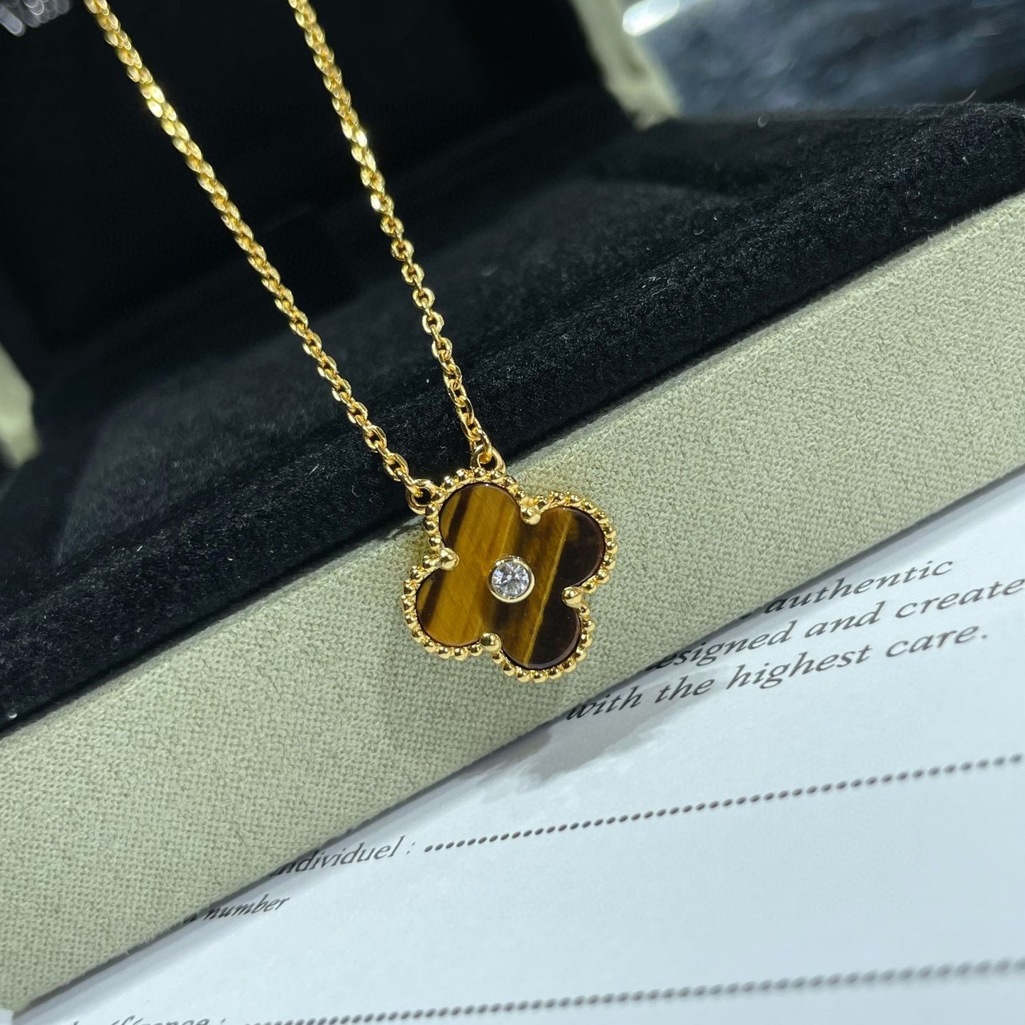 [Eternal Jewelry]CLOVER 15MM DIAMOND AND YELLOW TIGER'S EYE AGATE necklace