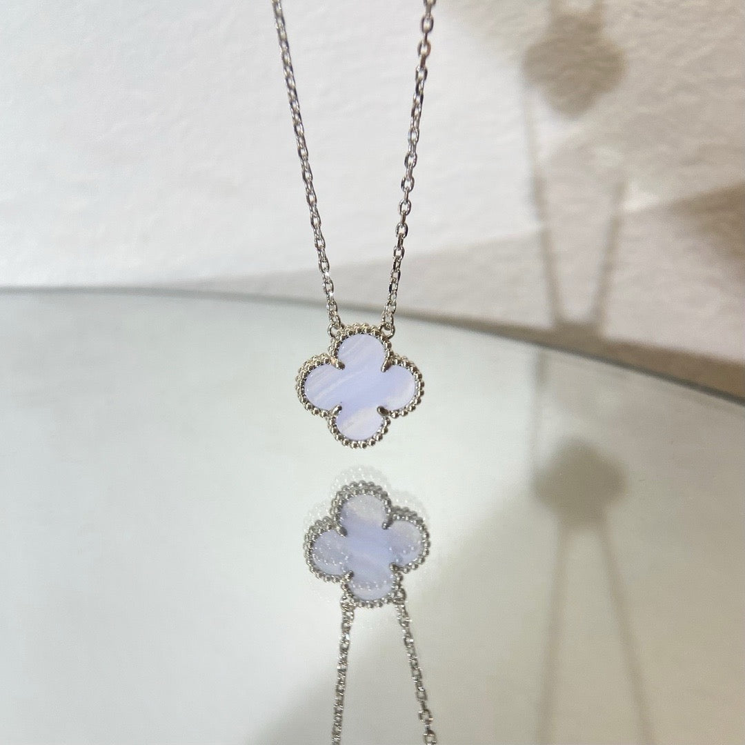 [Eternal Jewelry]CLOVER 15MM BLUE CHALCEDONY NECKLACE SILVER