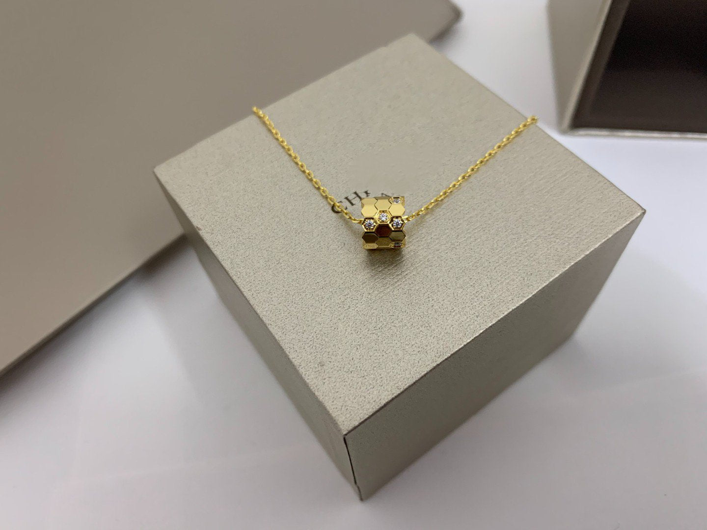 [Eternal Jewelry]BEE LOVE DIAMOND NECKLACE