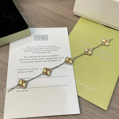 [Eternal Jewelry]CLOVER  5 MOTIFS  CHRISTMAS LIMITED EDITION BRACELET